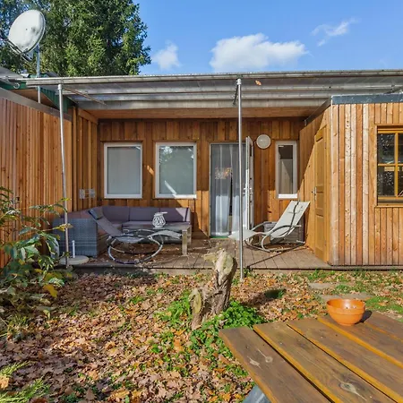 Casa vacanze Awesome Home In Zeulenroda-Triebes With Sauna